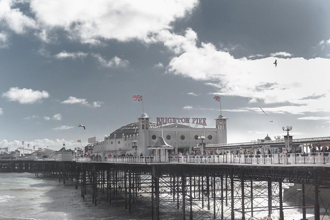 The Greenwich Rooms - Burger & Bird Bar & Restaurant Peacehaven Exterior photo